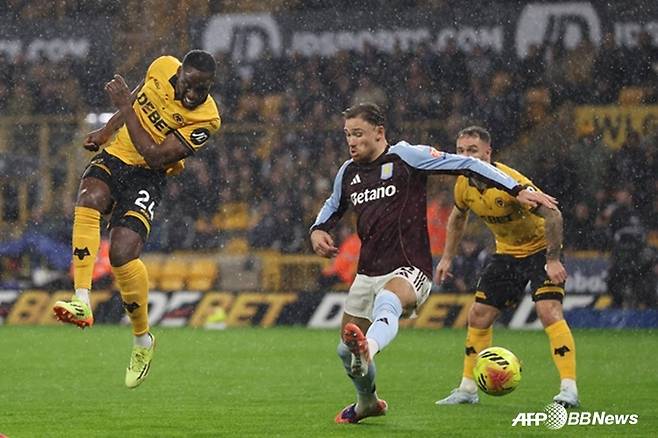 울버햄튼-아스톤 빌라 경기 장면. /AFPBBNews=뉴스1