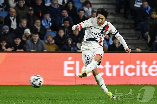 PSG의 이강인이 결승골을 어시스트했다. ⓒ AFP=뉴스1