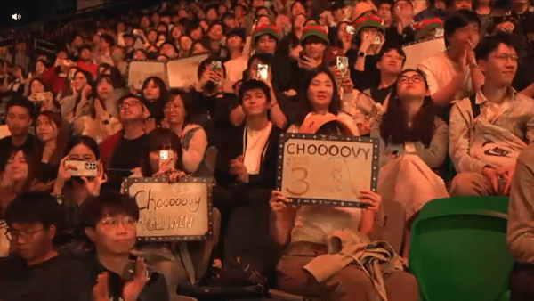 3월 1일 홍콩 카이탁 아레나에서 열린 2026 LCK컵 결승 3세트에서 젠지가 홍콩 카이탁 아레나에서 열린 2026 LCK컵 결승에서 BNK 피어엑스를 세트스코어 3대0으로 완파했다. LCK 최초 해외 로드쇼의 마지막 밤, 젠지는 단 한 번도 흐름을 내주지 않는 완성도로 초대 챔피언 자리에 올랐다.(젠지 & BNK 피어엑스 =3:0). /사진=네이버 치지직 라이브영상 캡처