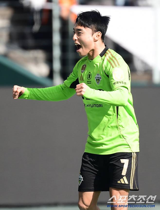 3월 1일 전주월드컵경기장에서 열린 K리그1 전북현대와 부천FC1995의 경기. 후반 추가골을 성공시킨 전북 이동준. 전주=송정헌 기자songs@sportschosun.com/2026.03.01/