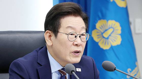 이재명 대통령이 지난해 10월 2일 서울 용산 대통령실 청사에서 열린 제12차 대통령 주재 수석보좌관회의 에서 발언하고 있다. 대통령실 사진기자단