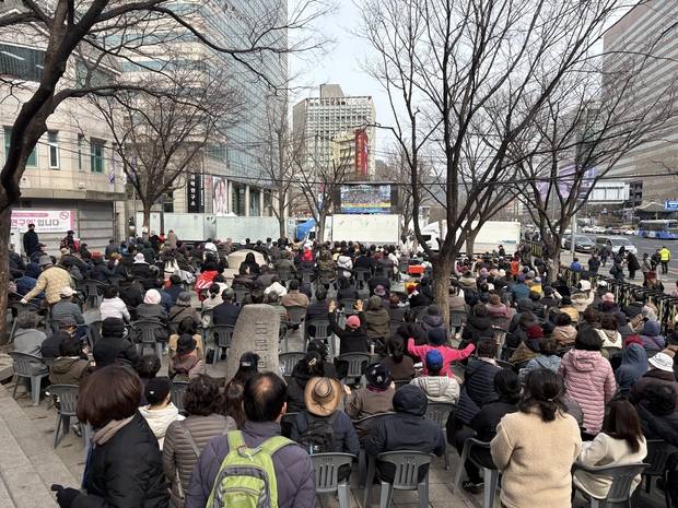 사랑제일교회가 1일 오전 11시부터 서울 종로구 동화면세점 앞 인도에서 전국 주일 연합 예배를 열었다. 남소정 견습기자