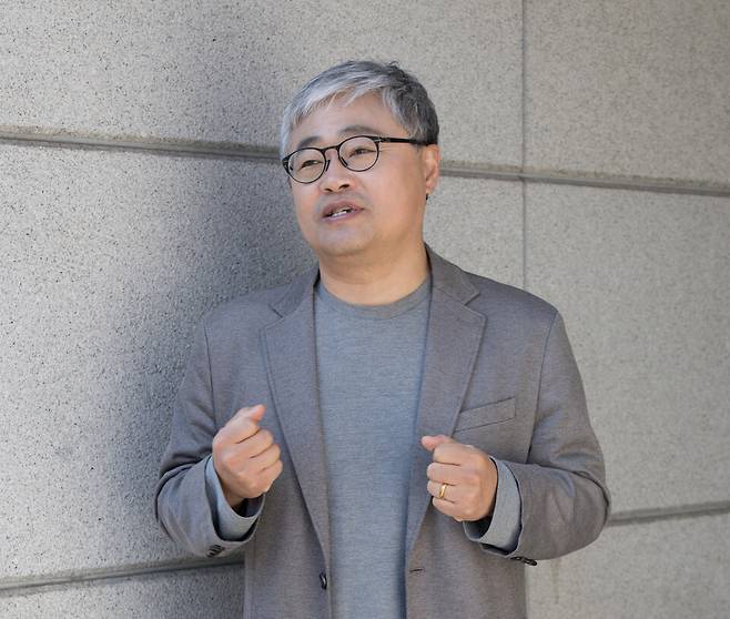 장성철 공론센터 소장이 27일 서울 여의도 모처에서 시사저널과 인터뷰를 하는 모습 ⓒ 시사저널 이종현