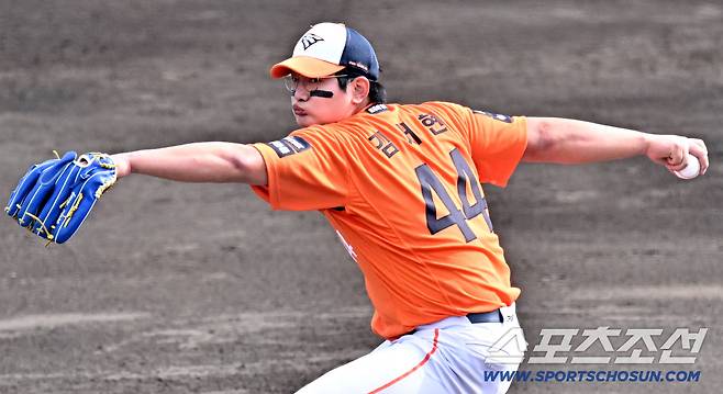 22일 일본 오키나와 니시자키 야구장에서 열린 한화 이글스와 지바 롯데의 연습경기. 한화 김서현이 역투하고 있다. 오키나와(일본)=박재만 기자 pjm@sportschosun.com/2026.02.22/