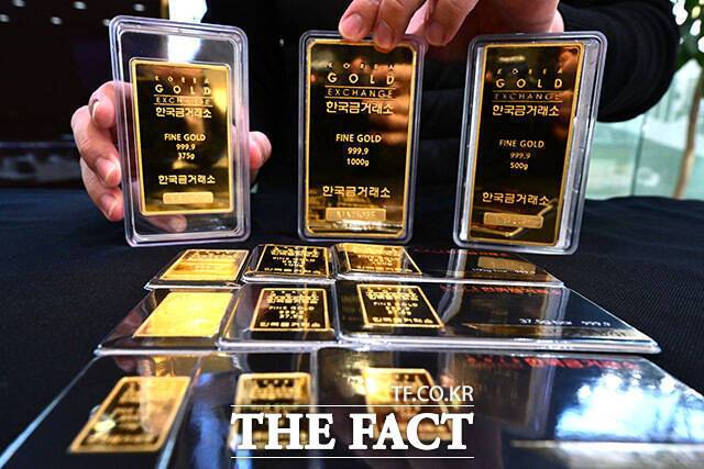 미국과 이스라엘이 이란에 대대적인 군사작전을 펼치면서 대표 안전자산인 금값이 강세를 나타내고 있다. /남윤호 기자