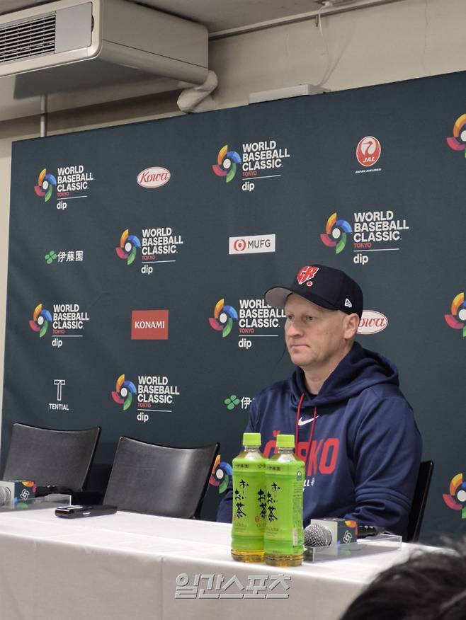 5일 2026 WBC 공식 기자회견에 참석한 파벨 하딤 체코 야구대표팀 감독. 도쿄=배중현 기자