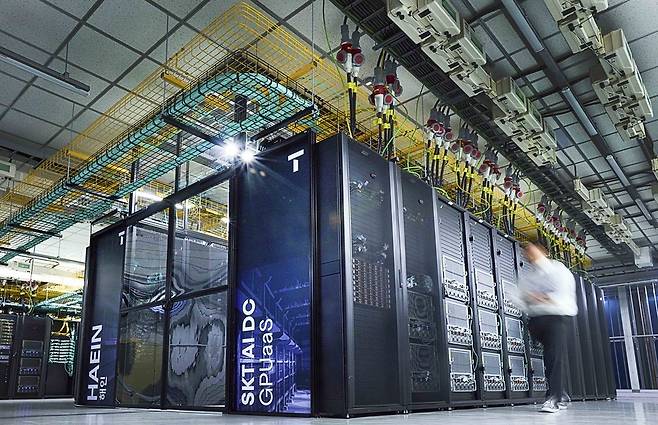 SK브로드밴드 가산 AI DC에 구축된 B200 클러스터의 모습.