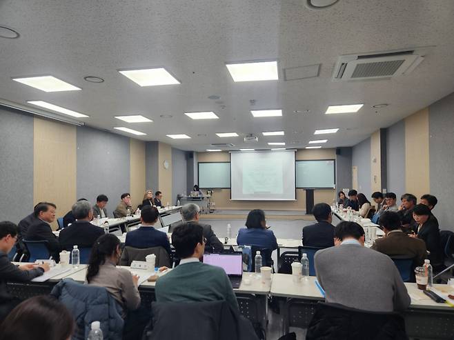 보건복지부와 한국보건사회연구원이 6일 오후 서울역 비앤디파트너스에서 '공공부조제도의 장기적 발전 방향과 운영 원칙'을 주제로 '제2차 기초생활보장 제도 발전 포럼'을 개최했다./사진=황예림 기자