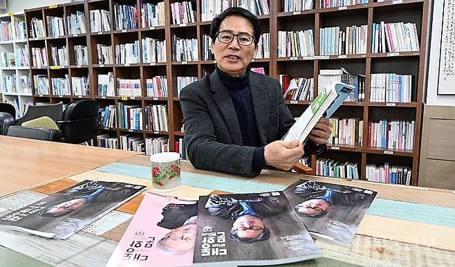 조상열 광주대동문화재단 대표 조상열 대표는 지역의 유일한 민간 문화잡지 ‘대동문화’를 태동부터 지금까지 이끌고 있는 잡지 대표이자, 지역 전통문화지킴이, 인문학 강사로 다방면에서 활동하고 있다. 양광삼기자 ygs02@mdilbo.com