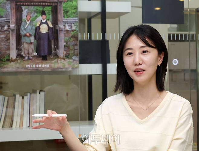 서민지 쇼박스 배급전략팀 팀장이 3일 서울 강남구 논현동 사무실에서 이투데이와 인터뷰를 하고 있다.(고이란 기자 photoeran@)