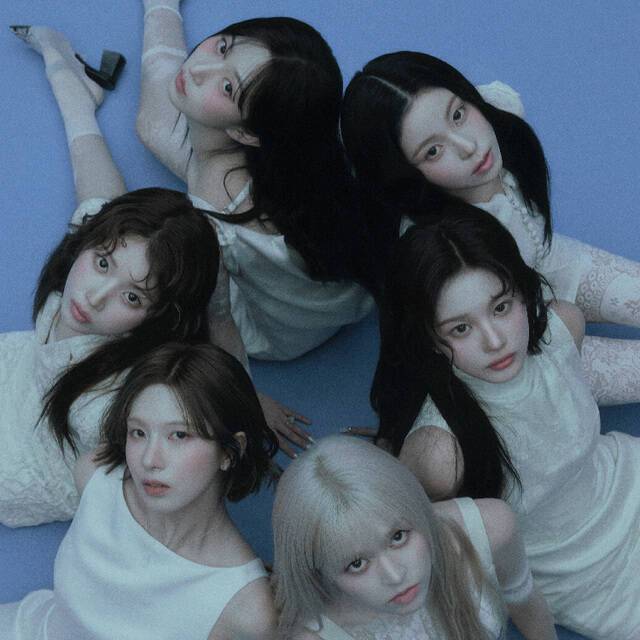 그룹 엔믹스가 '팬앤스타' 위클리 뮤직 투표 3위에 올랐다. 남은 투표 기간 동안 순위가 오를지 기대된다. /JYP엔터테인먼트