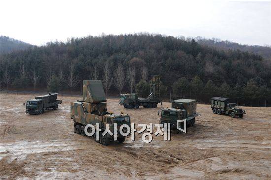 천궁2는 아랍에미리트에 2개 포대가 실전 배치돼 있고 사우디아라비아와 이라크에도 수출됐다.