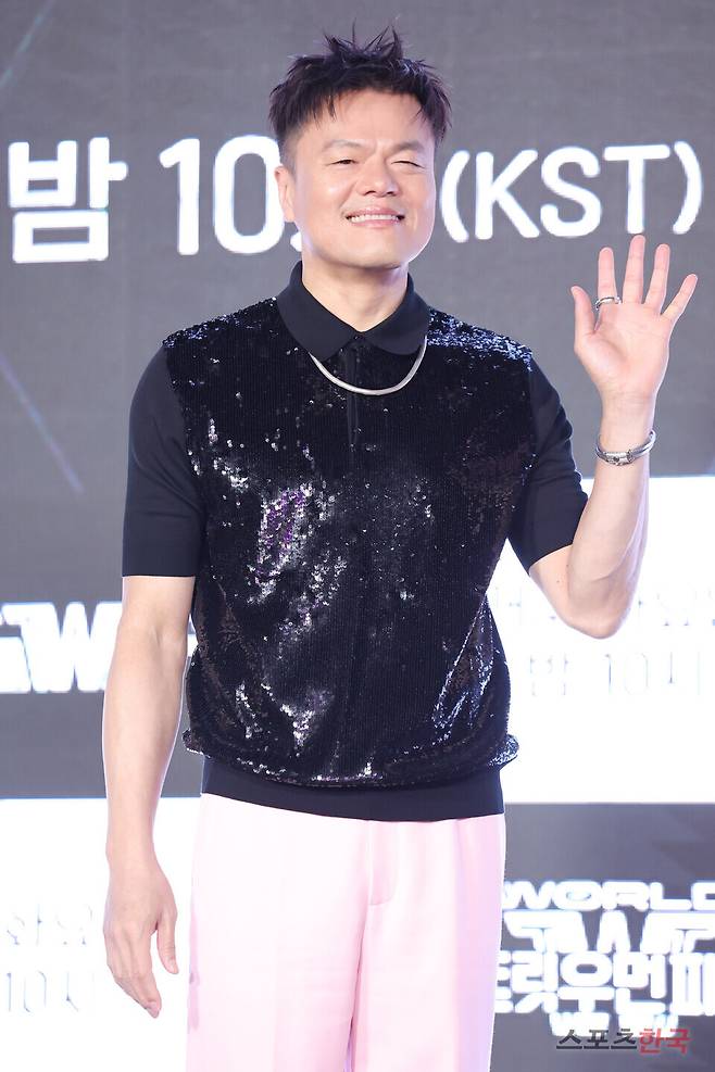 Mnet '월드 오브 스트릿 우먼 파이터' 제작발표회에 참석한 박진영. 25.5.27 ⓒ이혜영 기자 lhy@hankooki.com