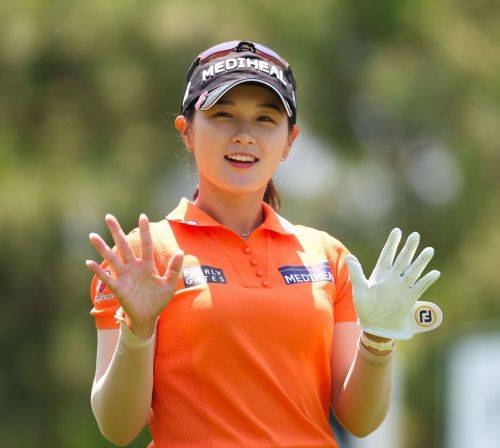 박현경은 실력과 인성을 모두 갖춘 인기 스타다. KLPGA 제공