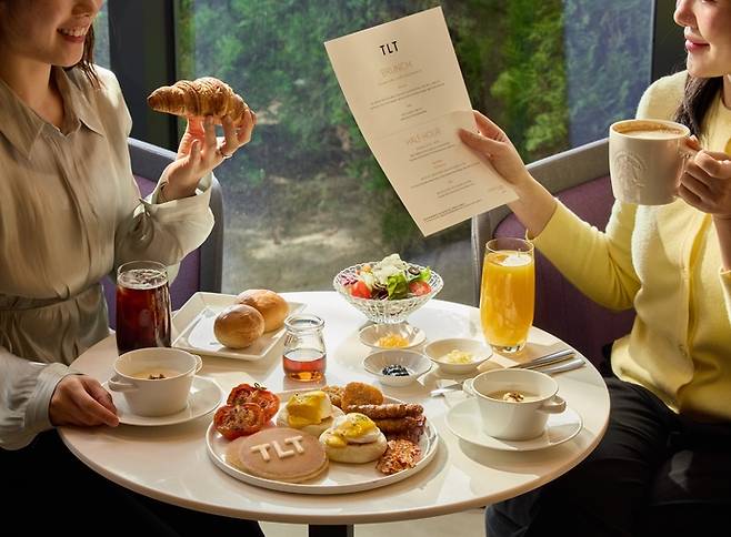 TLT는 매일 오전 8시 30분부터 11시까지 브런치 카페를 선보인다. 사진=코트야드 바이 메리어트 수원