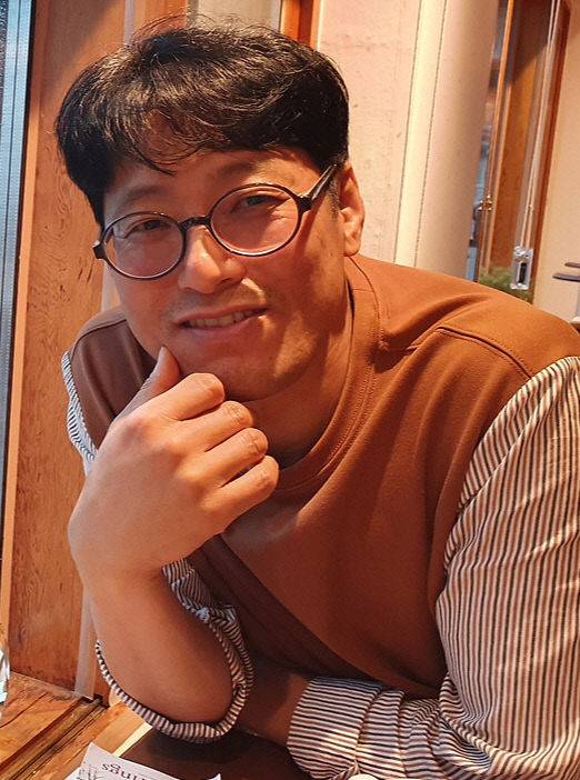 추사 김정희를 30여년간 연구해온 노재준 작가가 <추사 김정희, 그 낯섬과 들춤사이>를 발간했다. 사진 제공 황은선 벨라 떼아뜨로 대표.