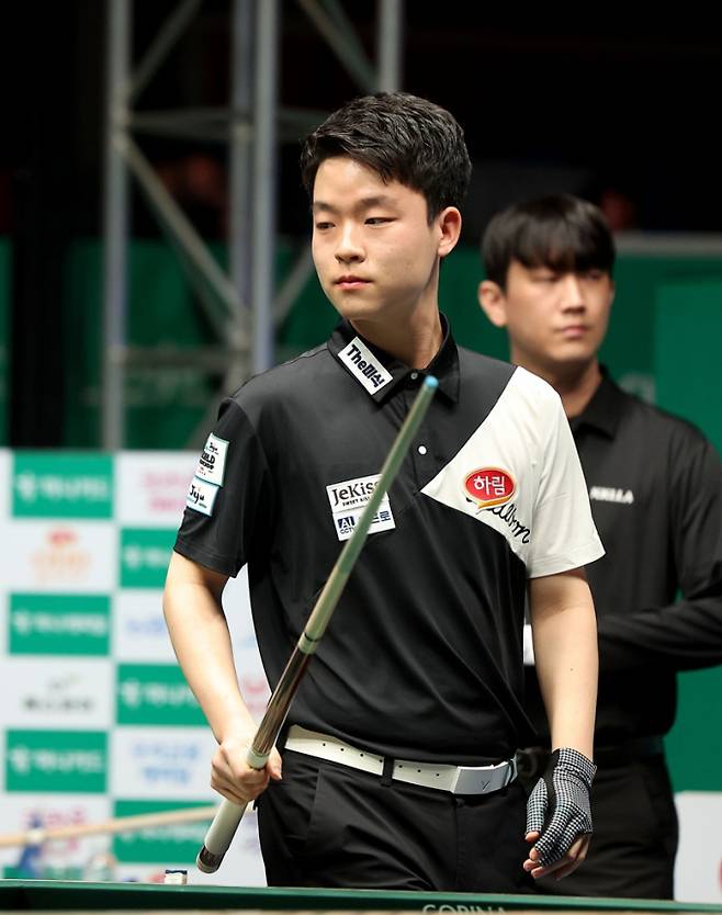 올시즌 PBA 최강자를 가리는 월드 챔피언십 결승 매치업이 조건휘와 김영원의 맞대결로 압축됐다. 사진은 김영원의 경기 모습. /사진=PBA