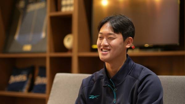 NC 다이노스 원종해가 13일 창원NC파크에서 인터뷰 하고 있다. /김연수 기자