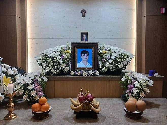 경기 이천시 경기도의료원 이천병원에 마련된 뚜안의 빈소. 이준희 기자