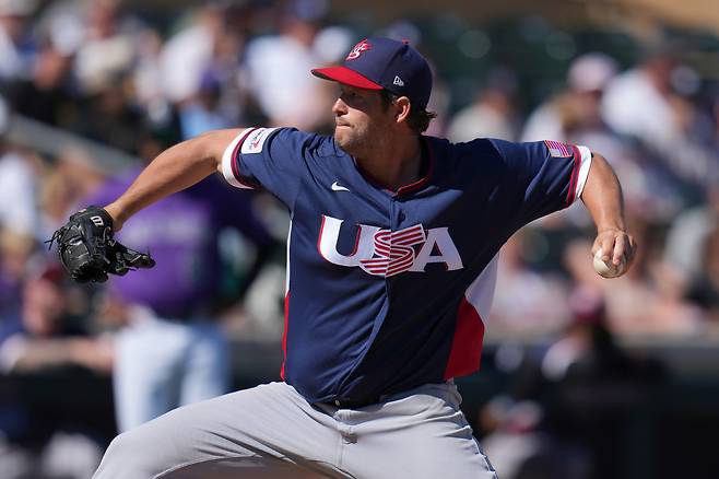 United States pitcher Clayton Kershaw throws against the Colorado Rockies during the fourth inning of an exhibition baseball game Wednesday, March 4, 2026, in Scottsdale, Ariz. (AP Photo/Ross D. Franklin)
<저작권자(c) 연합뉴스, 무단 전재-재배포, AI 학습 및 활용 금지>