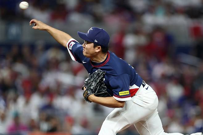 역투하는 고우석
(마이애미=연합뉴스) 윤동진 기자 = 13일(현지시간) 미국 플로리다주 마이애미 론디포파크에서 열린 월드베이스볼클래식(WBC) 대한민국 대 도미니카공화국 준준결승전. 6회 말 한국 투수 고우석이 역투하고 있다. 2026.3.14
mon@yna.co.kr
(끝)
<저작권자(c) 연합뉴스, 무단 전재-재배포, AI 학습 및 활용 금지>