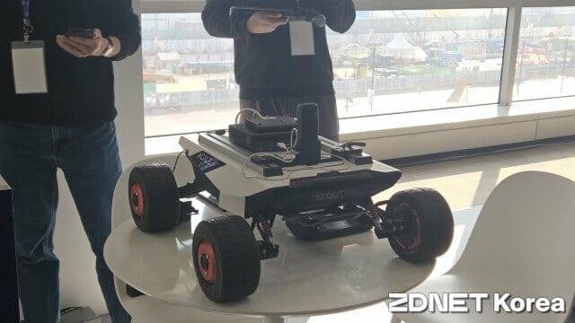 팀그릿이 로봇 관제와 플랫폼 기술을 시연했다. (사진=지디넷코리아)