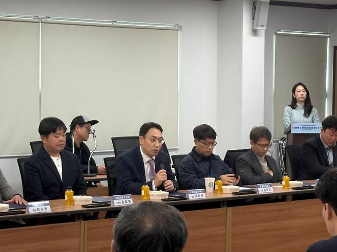 이성욱 세아메카닉스 대표가 지난 19일 열린 'K-경북형 AI 동반성장 협의체' 업무협약(MOU)에서 발언을 하고 있다. /사진제공=세아메카닉스