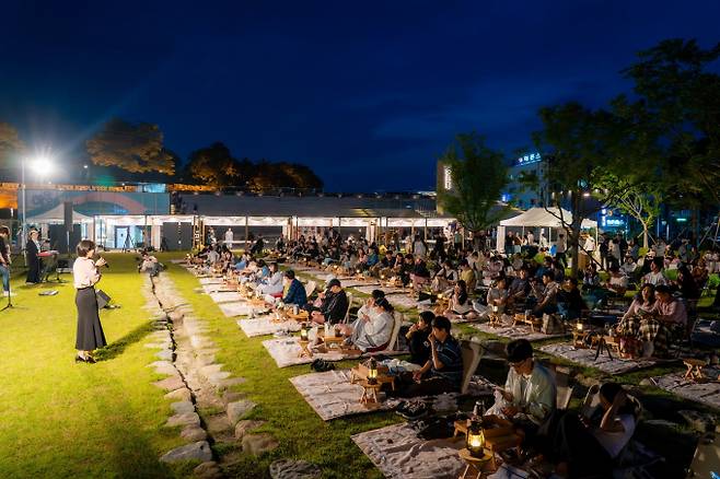 야간관광 프로그램(남강 별밤피크닉)/사진=진주시
