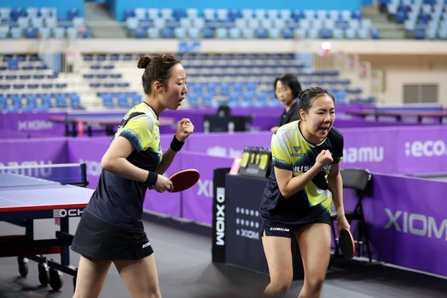 양하은(왼쪽)과 지은채 | 한국프로탁구연맹 제공