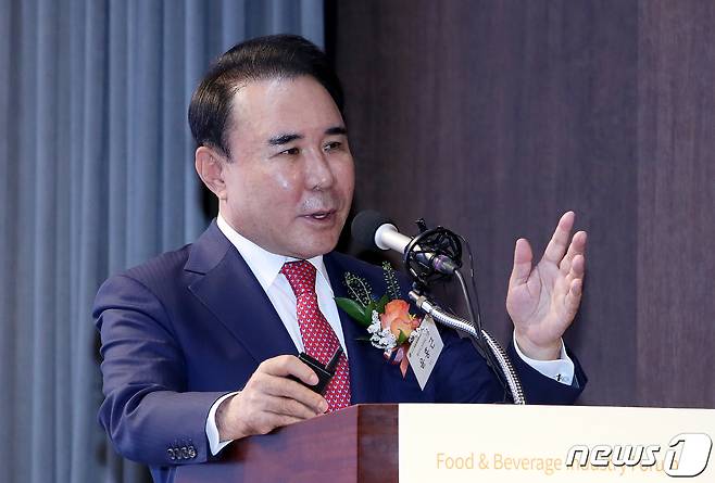 윤홍근 제너시스BBQ그룹 회장, 2023.5.31 ⓒ 뉴스1 박지혜 기자