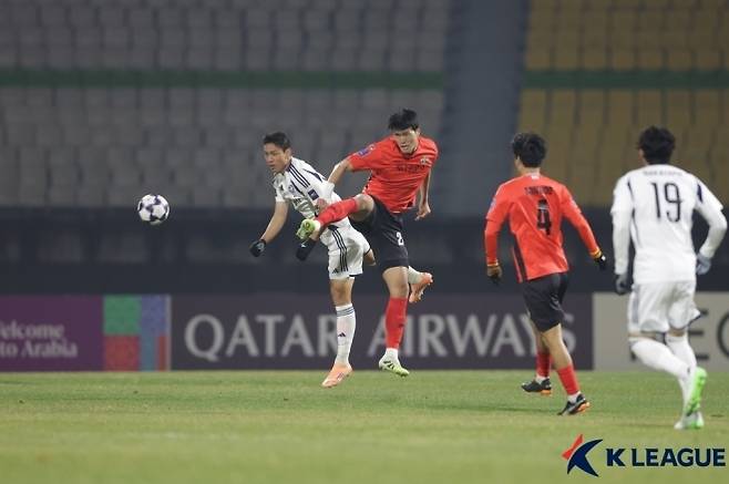 박호영(사진 오른쪽). 사진=한국프로축구연맹