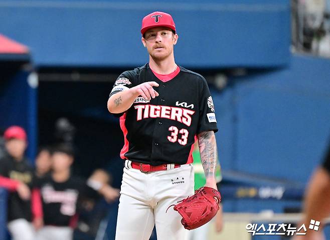 KIA 타이거즈 외국인 투수 아담 올러가 24일 대구삼성라이온즈파크에서 열린 2026 신한 SOL KBO리그 삼성 라이온즈와의 시범경기 최종전에 선발 등판해 4이닝 2피안타 3사사구 8탈삼진 무실점으로 호투를 펼쳤다. 엑스포츠뉴스 DB