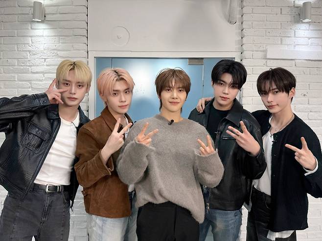 사진 | 제로베이스원 SNS