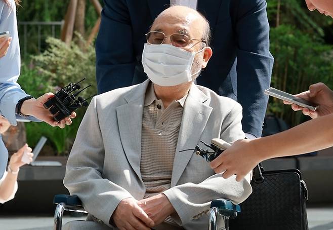 이봉관 서희건설 회장이 지난해 29억4,000만원의 보수를 수령한 것으로 나타났다. / 뉴시스