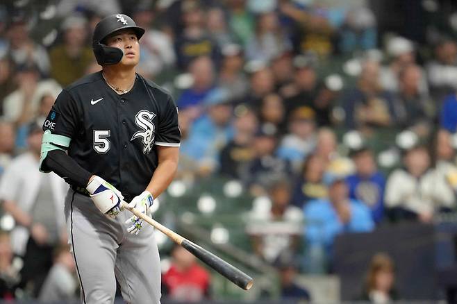 MILWAUKEE, WISCONSIN - MARCH 26: Munetaka Murakami #5 of the Chicago White Sox hits a solo home run against the Milwaukee Brewers in the ninth inning during his MLB debut on Opening Day at American Family Field on March 26, 2026 in Milwaukee, Wisconsin. Patrick McDermott/Getty Images/AFP (Photo by Patrick McDermott / GETTY IMAGES NORTH AMERICA / Getty Images via AFP)
<저작권자(c) 연합뉴스, 무단 전재-재배포, AI 학습 및 활용 금지>