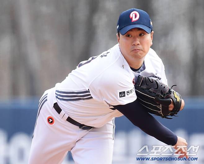 14일 이천 두산베어스파크에서 열린 KBO리그 시범경기 두산과 삼성의 경기. 투구하는 두산 이영하. 이천=송정헌 기자songs@sportschosun.com/2026.03.14/