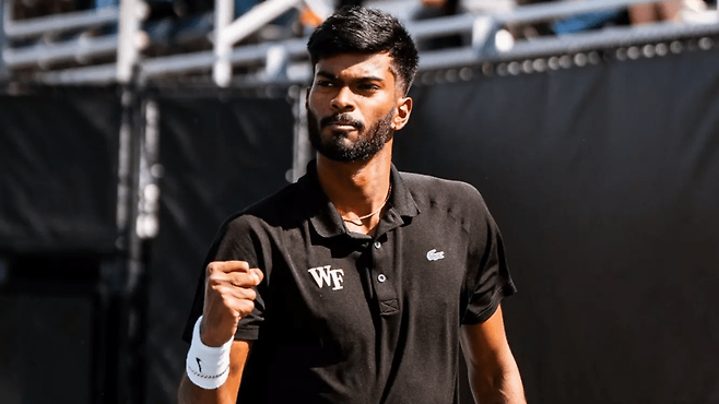 인도의 새로운 강자 수레시.