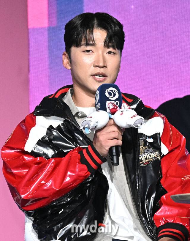 LG 박해민이 26일 오후 서울 잠실 롯데호텔에서 진행된 '2026 신한SOL KBO리그 미디어데이'에서 이야기를 하고 있다./마이데일리