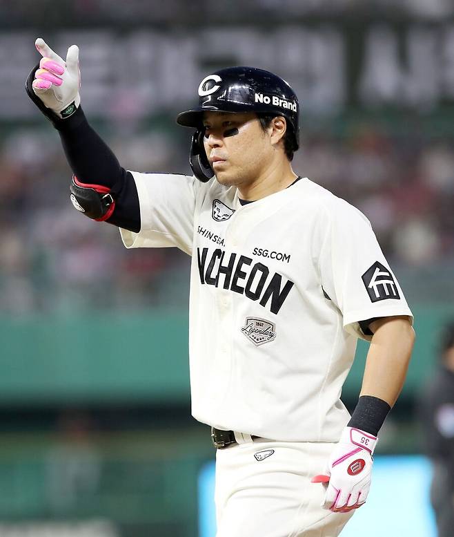 ▲ 한유섬이 허리 쪽의 불편함으로 시범경기에 많이 나서지 못했고, 퓨처스리그 경기를 거쳐 이르면 다음 주초 등록될 예정이다 ⓒSSG랜더스