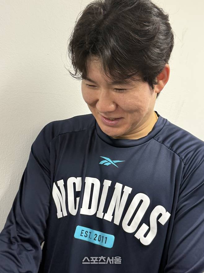 박민우가 웃으며 얘기하고 있다. 사진 | 박연준 기자 duswns0628@sportssseoul.com