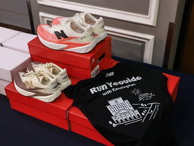 켄싱턴호텔 여의도 뉴발란스 러닝용품 대여 서비스. 사진=이랜드파크