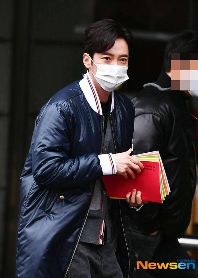 뉴스엔 DB 故 이상보