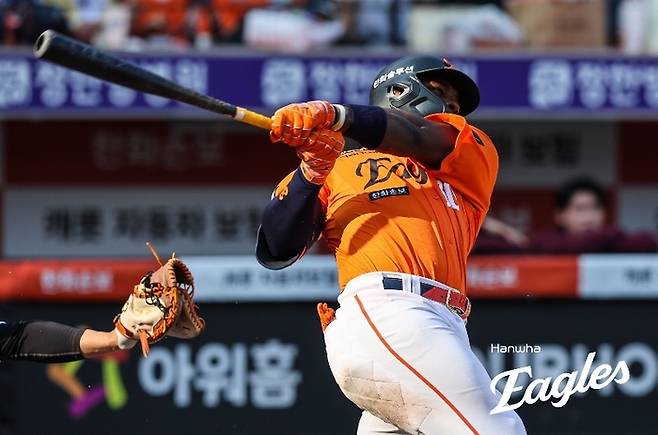 페라자가 타격에 임하고 있다. 사진 | 한화 이글스