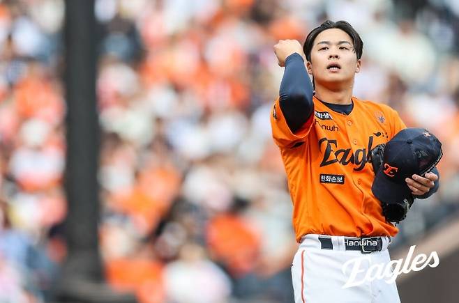 29일 경기에서 승리투수가 된 한화 왕옌청. 한화 제공