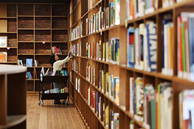 ‘그림책정원 1937’은 기존 건축의 틀을 존중한 채 내부를 문화·체험 중심 공간으로 재구성한 게 특징이다. 충북도 제공