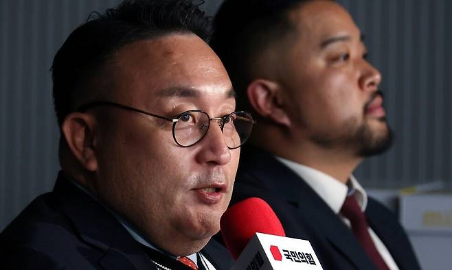 국민의힘 광역의원 비례 청년 공개 오디션 심사위원인 개그맨 이혁재가 26일 서울 영등포구 여의도 중앙당사에서 열린 본선 심사에 앞서 모두발언을 하고 있다. 연합뉴스