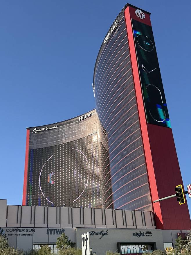 리조트 월드 라스베이거스 외관 / 사진=권효정 여행+ 기자