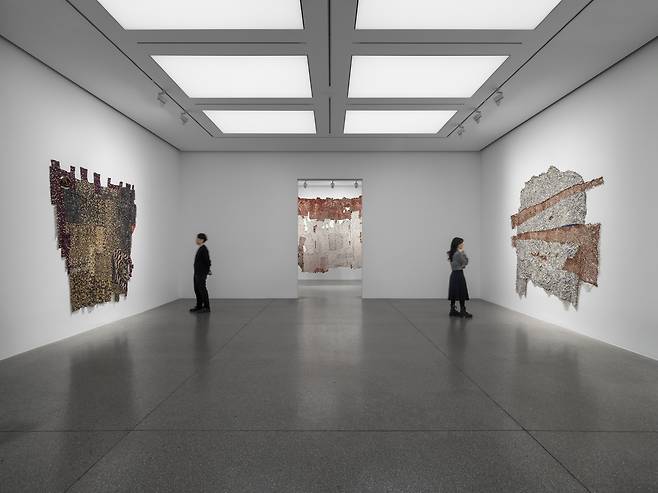 엘 아나추이 ‘루보 1~3’. 사진 제공=화이트큐브 서울