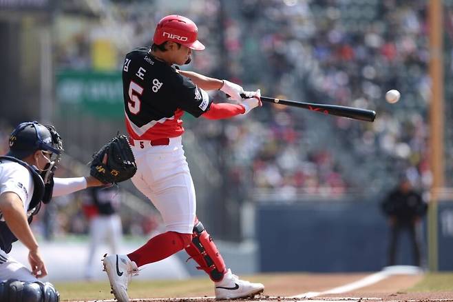 ▲ 이범호 감독은 현재 팀 타선 구성상 김도영은 만드는 역할보다는 해결하는 역할이 더 적합하다는 판단을 내리고 있다 ⓒKIA타이거즈