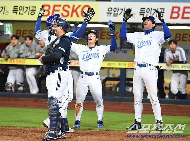 31일 대구 삼성라이온즈파크에서 열린 삼성과 두산의 경기. 8회말 동점 3점 홈런을 날린 삼성 디아즈. 대구=송정헌 기자songs@sportschosun.com/2026.03.31/